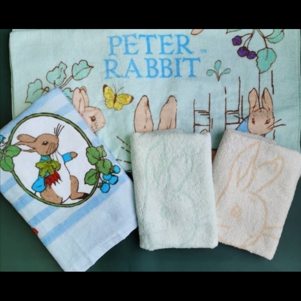 Bundle of 3 NWOT Peter Rabbits Towels-1 Bath Beach Towel+2 Oversized Hand Towels